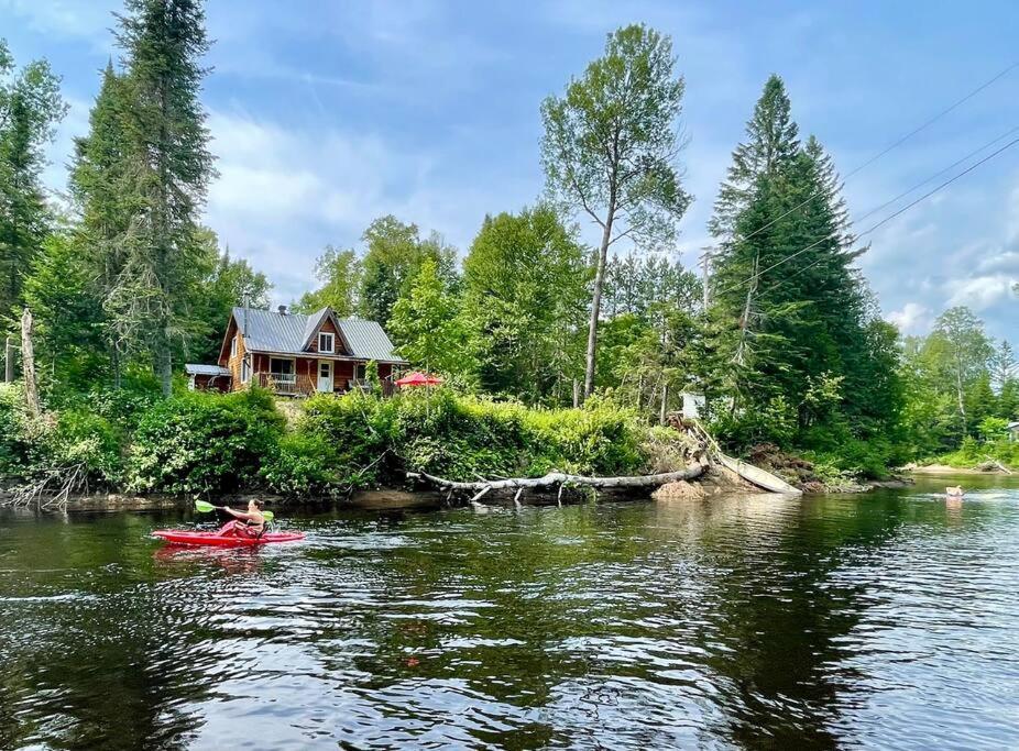 Chalet Riviere - Bord De Riviere - Romantique Saint-Alexis-des-Monts Eksteriør billede